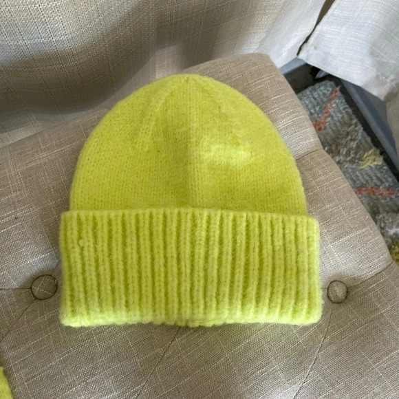 Women's Chartreuse/ Lime A New Day by Target Hat and Glove Set - Picture 3 of 6